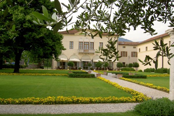 Villa Ca Sette villa d epoca 700 (Bassano del Grappa)